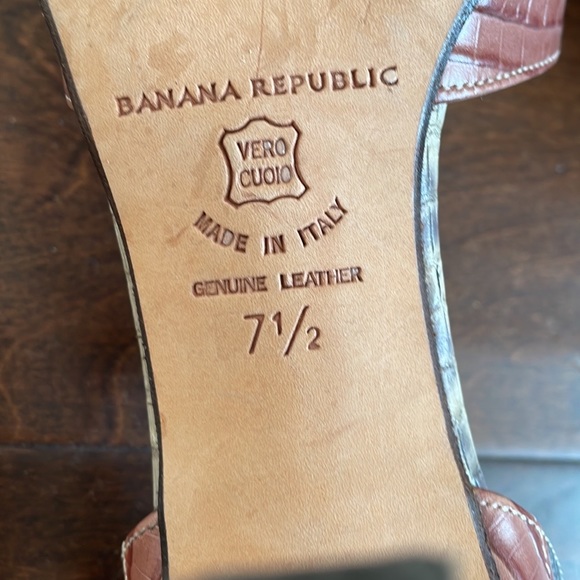 Banana Republic Womens Shoes Heels Made in Italy sz 7.5 Leather - Picture 5 of 5